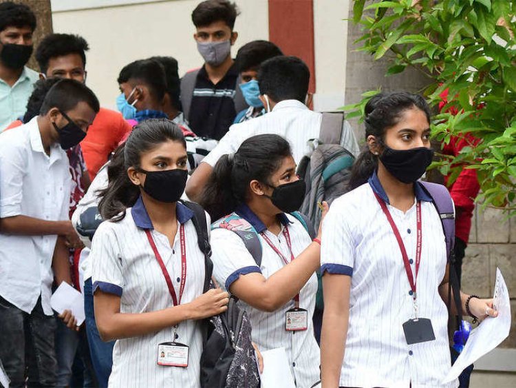 CBSE 12th Result 2021: इस महीने जारी हो सकते हैं सीबीएसई 12वीं बोर्ड रिजल्ट? अधिकारी ने दी ये सूचना